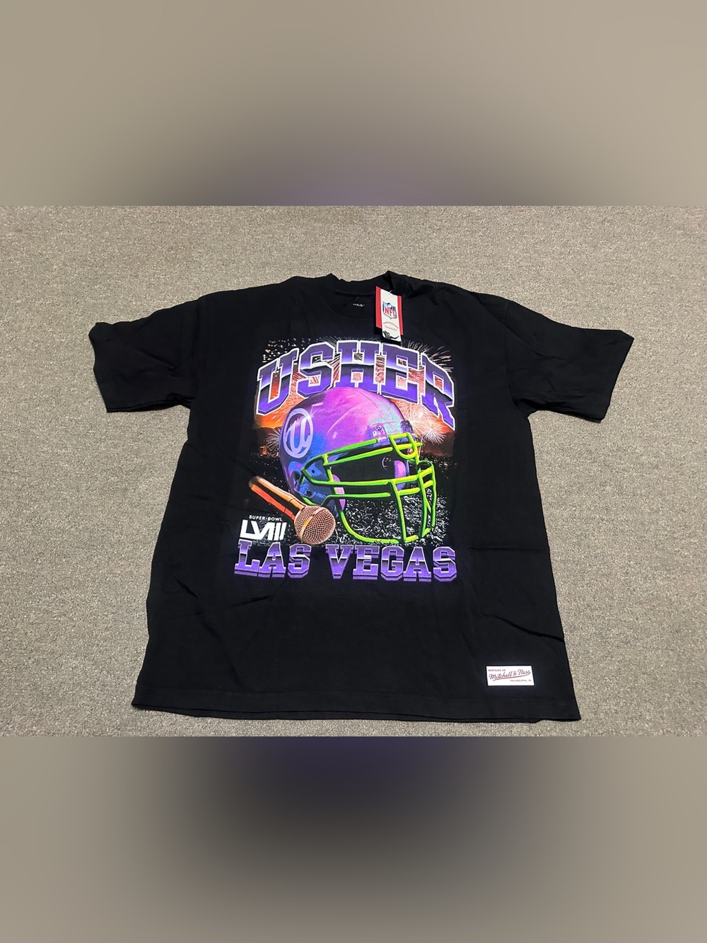 Mitchell & Ness Usher Super Bowl LVIII Las Vegas T‑Shirt XL Black Graphic Tee